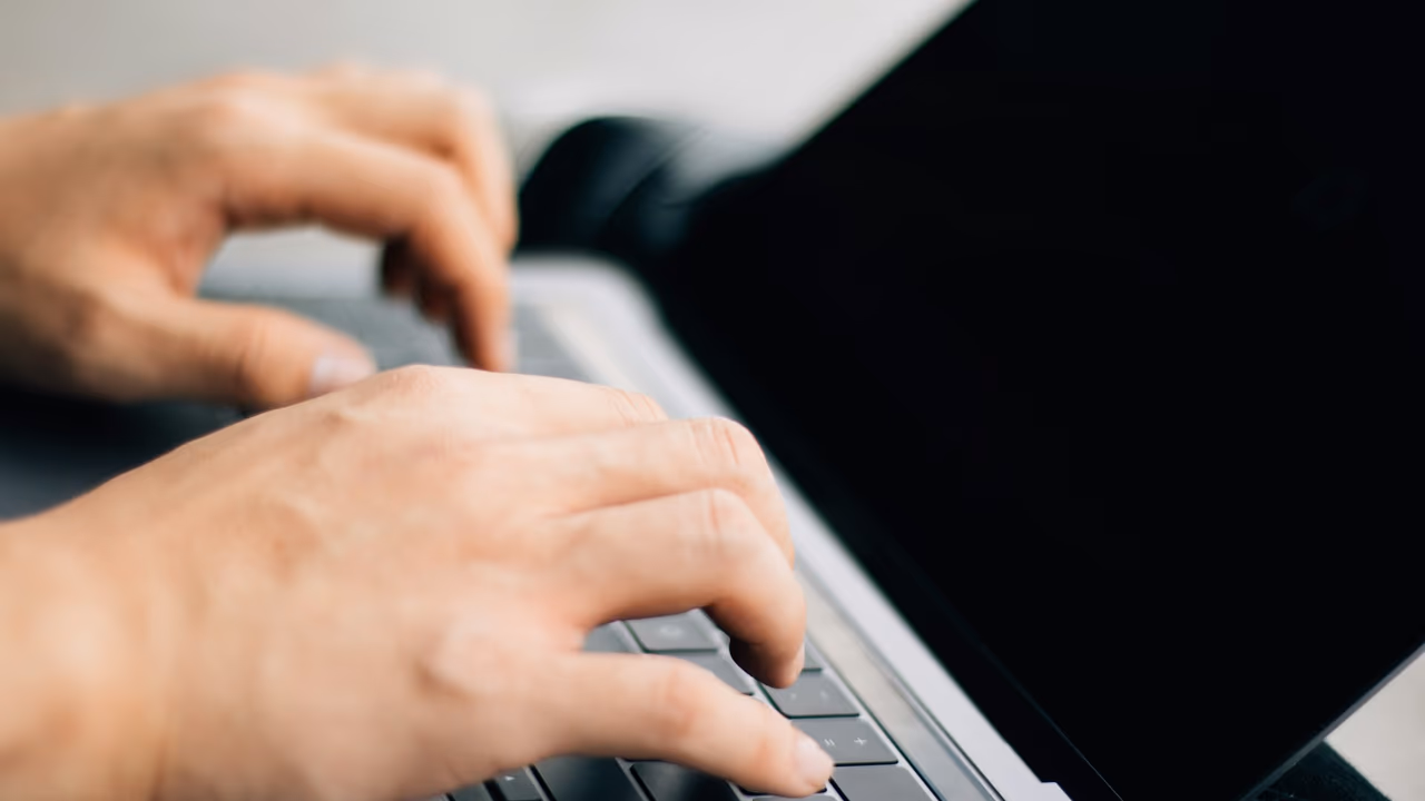 Jak wybrać firmę IT do wdrożenia systemu pracy zdalnej w firmie